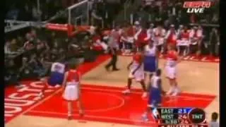 Shaq alley oop to himself in 2006 NBA ASG