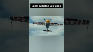 Carro de Fórmula 1 vs Avião de corrida da Red Bull #shorts