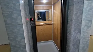 Old modernized IFMA traction elevator @ Bulevardul Unirii,Focșani,Romania