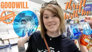 Prices of THE PAST at Goodwill | Thrift With Me for Resale | Crazy Lamp Lady