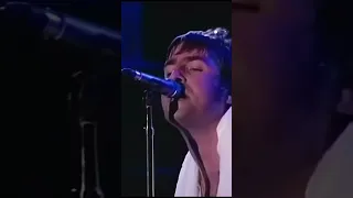 Oasis - Champagne Supernova (Greek Theatre 2001)