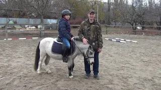 Обучение лошади.Выездка пони 3 часть.Horse training