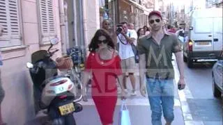 Penelope Cruz shopping swiming suits in Cannes