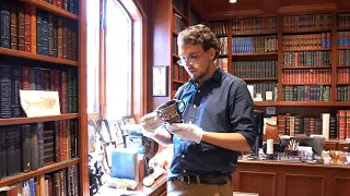 Visit to a Private Library with Julian Kwasniewski