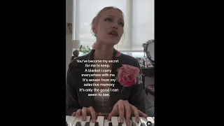 Grace VanderWaal- look what she did with this new song!