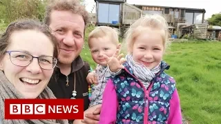 How do you live off-grid? - BBC News