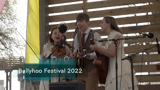 Cotton Pickin Kids sing "Mountain Music" at Ballyhoo Festival 2022