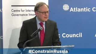 "Constrainment": A New Strategy to Counter Putin's Russia