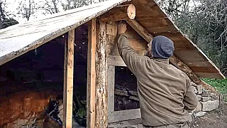 2 days Build an underground shelter, ready for severe snowstorms, Paas 2 l Life in the forest