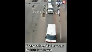 CDS Bipin Rawat News Today | People Showered Flower Petals On Motorcade Of CDS Bipin Rawat