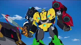 Transformers: Robots in Disguise - Menasor vs Ultra Bee [HD]