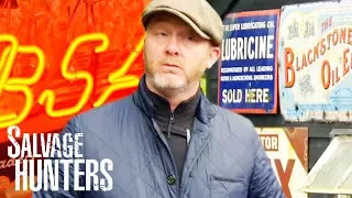 Check Out These Striking Paintings & Rare Vintage Signs! | Salvage Hunters