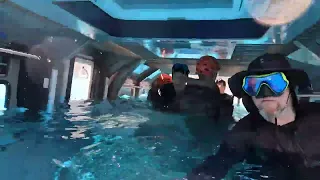 US MARINES Underwater Egress Training