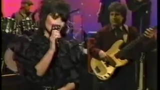 Linda Ronstadt BLUE BAYOU '83 (1/4)