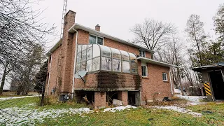 Incredible Retro MANSION Frozen In time! UNTOUCHED Since the 80's! Forgotten Homes Ontario Ep.112