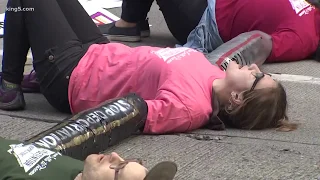 SPD arrests protesters for blocking traffic