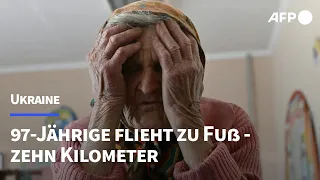 Zehn Kilometer zu Fuß: 97-jährige Ukrainerin flieht von der Front | AFP