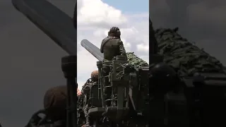 Artylri 203mm Malka's giant howitzer on target#shorts #ukraine #russia