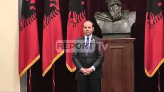 Report TV - Dy ministrat e rinj Ahmetaj e Milva Ekonomi betohen në Presidencë