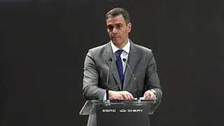 Sánchez exhibe el "compromiso total del Gobierno con Cataluña" con la alianza de Chery-Ebro