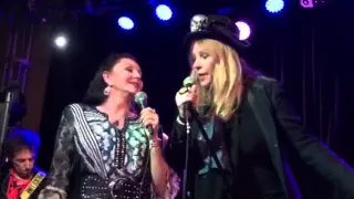 BEBE BUELL AND THE NASHVILLE ACES PERFORMING WITH CRYSTAL GAYLE