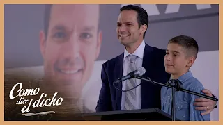 Sebastián supera su miedo a hablar en público por amor a su papá | Como dice el dicho 5/5 | Ojos...