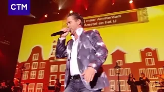 Danny de Munk   Johnny Jordaan Medley (Official Live Video)