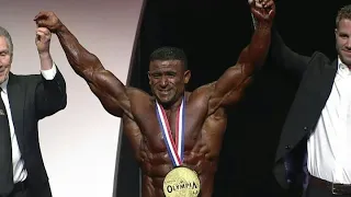 POSING Of THE WINNER KAMAL ELGARGNI WINS THE 212 MR OLYMPIA 2019