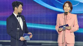 조승우(Cho Seung－Woo) ＂김남주(Kim Nam－Ju) 님은 2년 전이나 지금이나 더욱더 멋지십니다♥＂