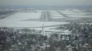 B 737  800 NG Cockpit Approach to Pierre Trudeau Airport Montreal