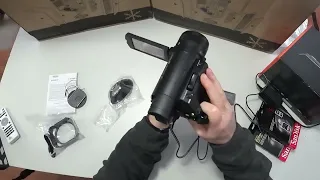 Sony FDR AX-700 Unboxing