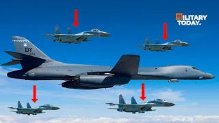 US Panic !! Russian SU-27 Intercepts US Bomber B-1 Lancer Over Black Sea