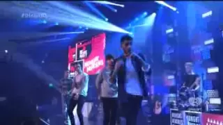 One Direction What Makes You Beautiful - Live