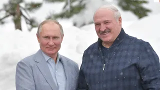 Putin and Lukashenko go skiing