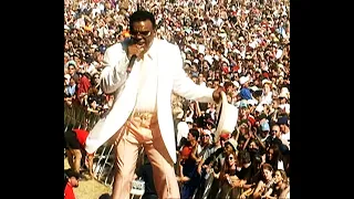 The Isley Bros live - Who's That Lady + Shout @ Toronto Rocks Concert + post concert interview, 2003