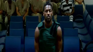 Antonio Brown walks out of jail after posting bail