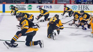 Penguins players imitate Crosby's stretch