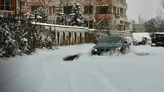 Bmw e60 xdrive in snow quick test.