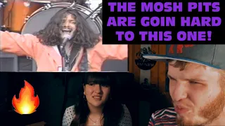 FIRST TIME REACTING TO SOUNDGARDEN - JESUS CHRIST POSE LIVE (COUPLE REACTION!)