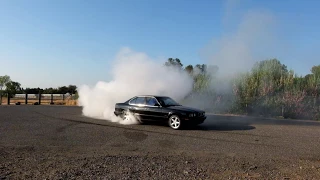 E34 BMW 540i - Burnout + Face Melting V8 Sound