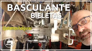 Basculante Yamaha XT 600. Quitamos holguras de las bieletas