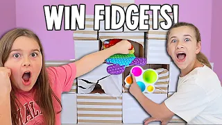 PUNCH THE BOX TO WIN FIDGET TOYS!! | JKREW