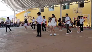 Coreografía del bachillerato de Progreso Puebla. 10 de mayo de 2024.