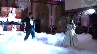 Bride & Groom First Dance l Romance Like SRK l #vrajkishaadi (Indian Wedding)