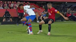 Lamine Yamal Toying With MALLORCA DEFENDERS