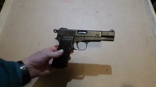 Denix. Browning Hi-Power