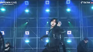 WayV - Take Off (SMTOWN LIVE)