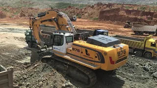 Liebherr 976 Excavator Loading Mercedes And Man Trucks - Kivos Ate