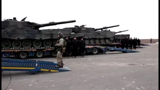 Poland delivers first Leopard 2 tanks to Ukraine