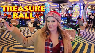 I Put $100 in a Treasure Ball Slot Machine in Las Vegas...👑 We Hit the Bonus! 🎱